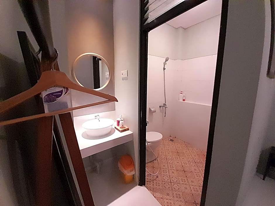 SaBi Guest House - Strategic Family -married couples only- Hostel in Prawirotaman