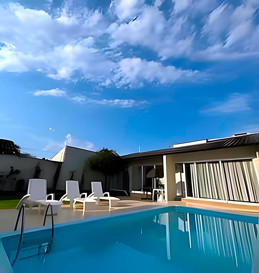Casa Completa 6 Suíte e 1 Quarto, Piscina e Gourmet