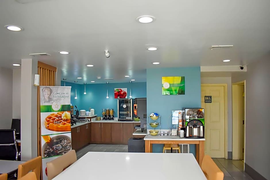 Quality Inn Calhoun North I-75