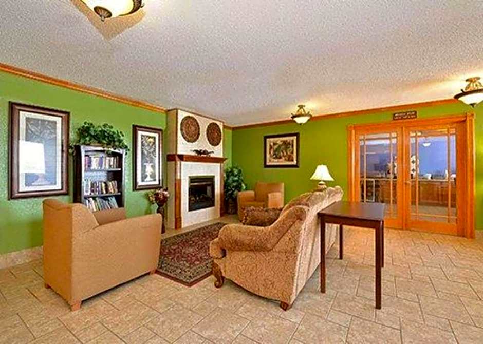 Quality Inn & Suites Grinnell near University