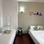 Carnarvon Heritage Lodge