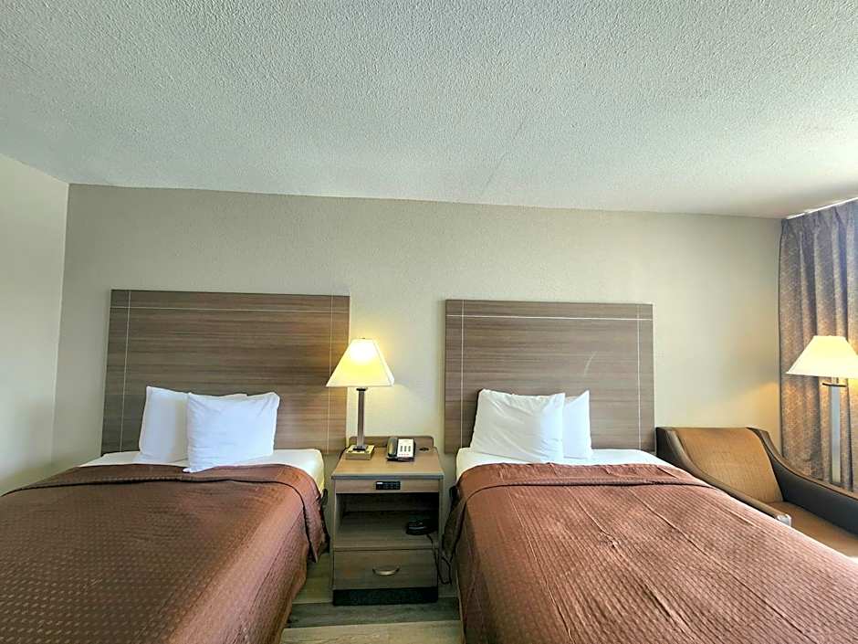 Days Inn by Wyndham Seguin TX