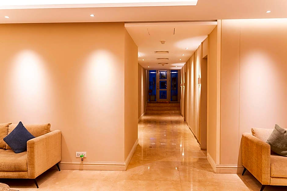 Royal Park Residence Hotel