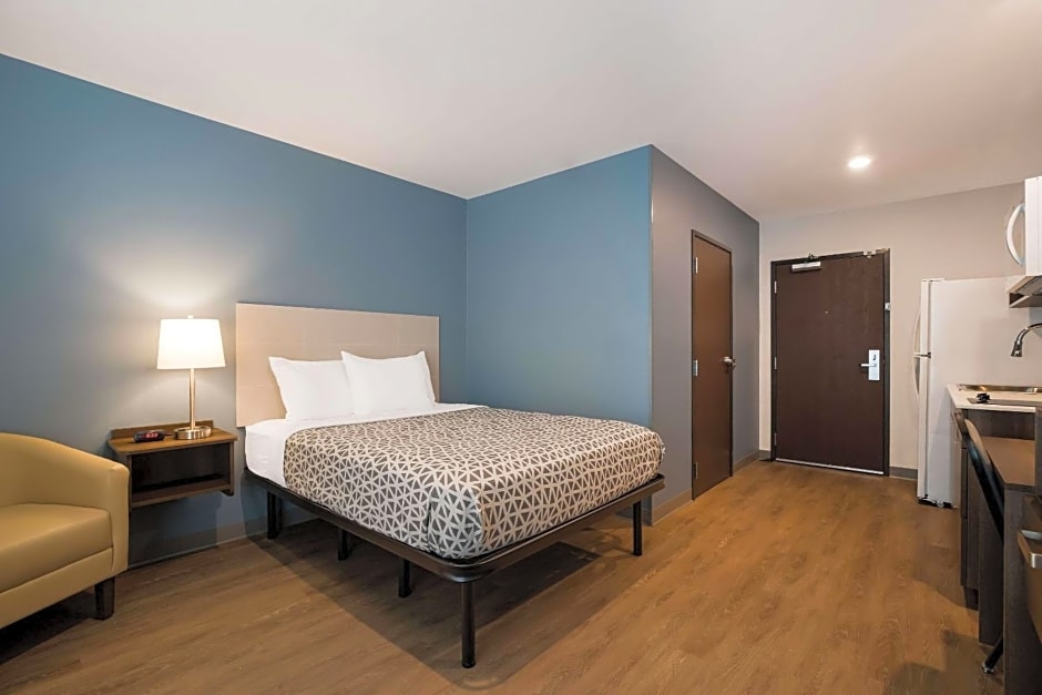 WoodSpring Suites Moreno Valley