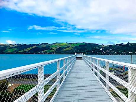 Harbourview Stadium Hotel