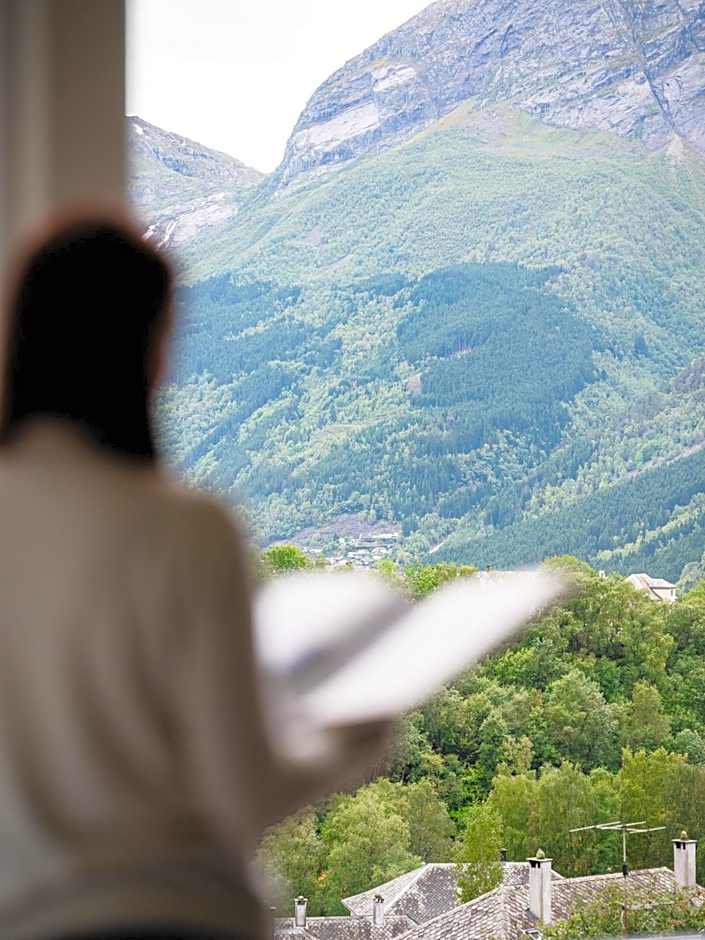 Trolltunga Aparthotel