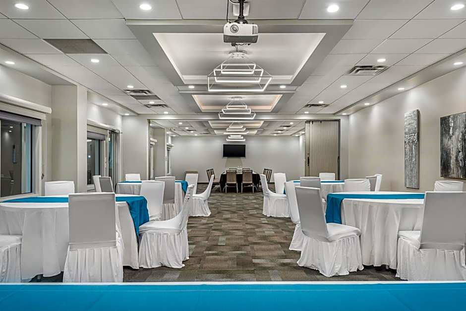 Executive Residency by Best Western Calgary City View North