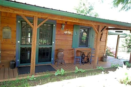 Mountain Springs Cabins