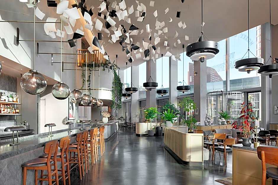 The Stratford, Autograph Collection