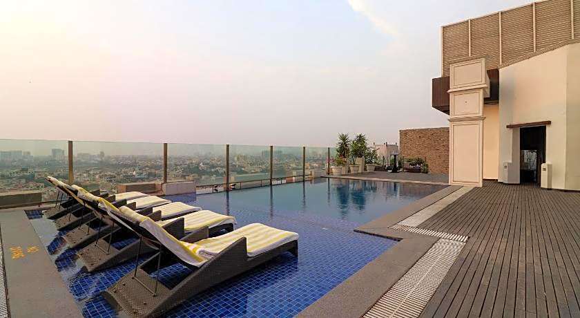 DoubleTree by Hilton Gurugram Baani Square