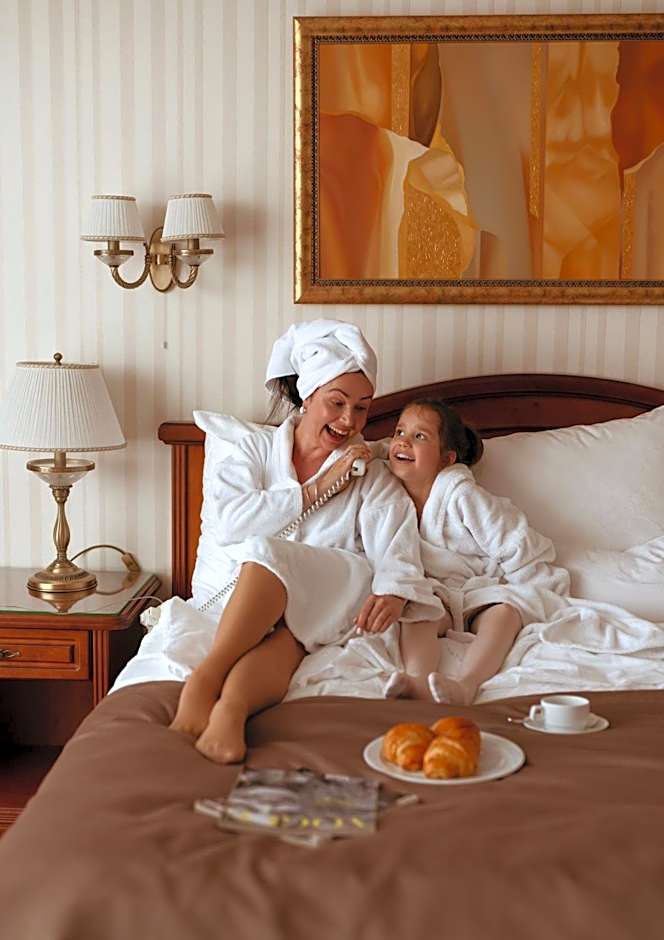 Nadiya Hotel