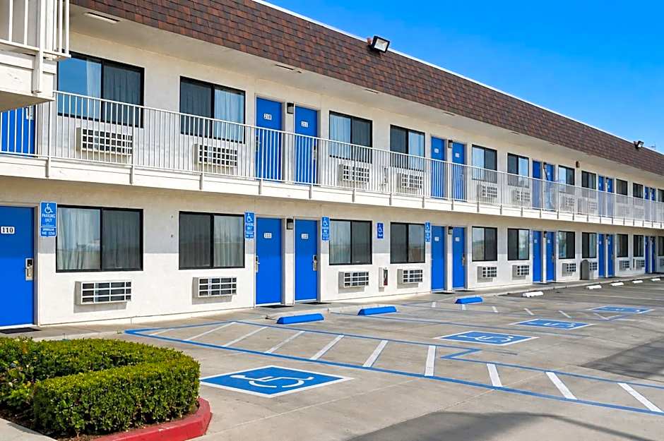 Value Stay Inn Lost Hills