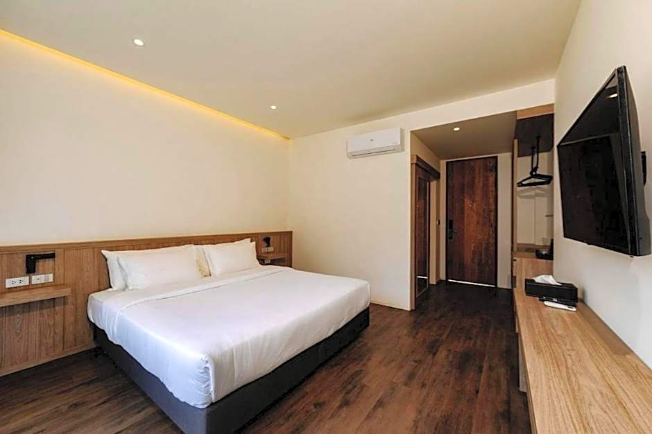 Shanti-Retreat Hotel