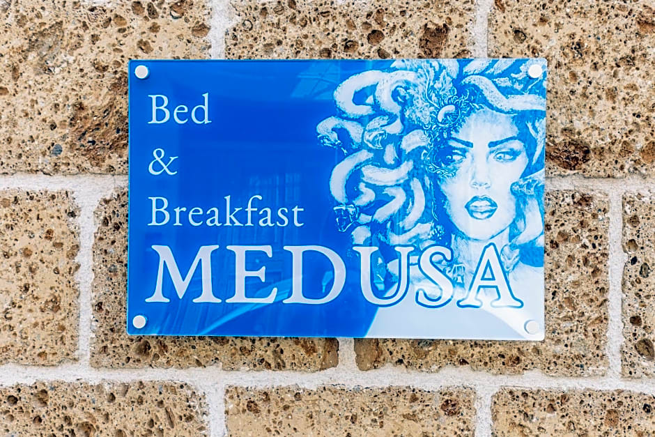 B&B Medusa – St. Flavia, CA