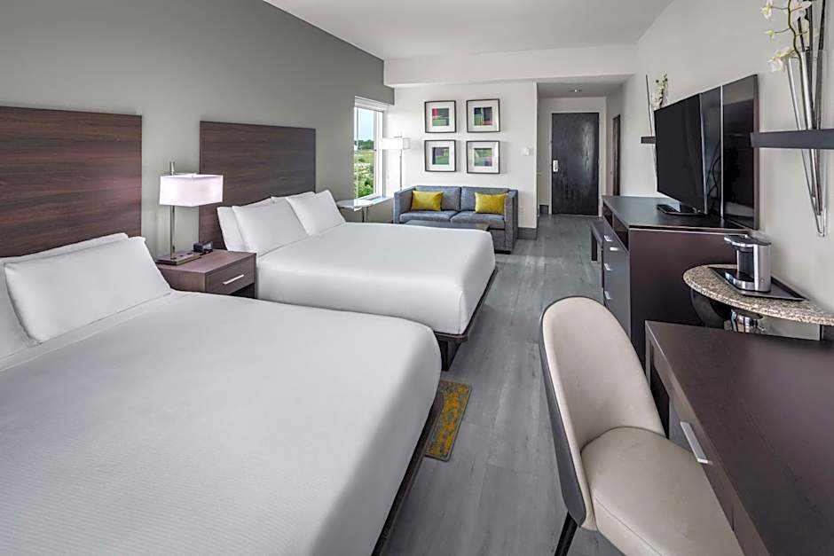 DoubleTree by Hilton Sarasota Bradenton Airport