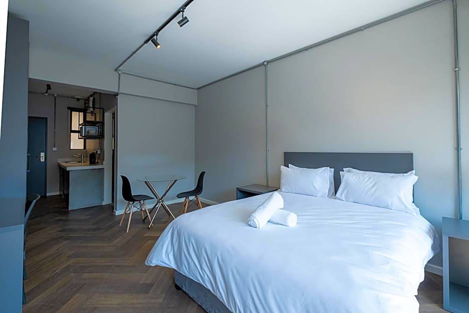 Inn & Out Plus Rosebank