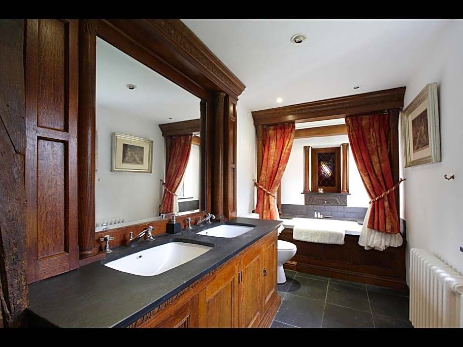 B&B Harlington Manor