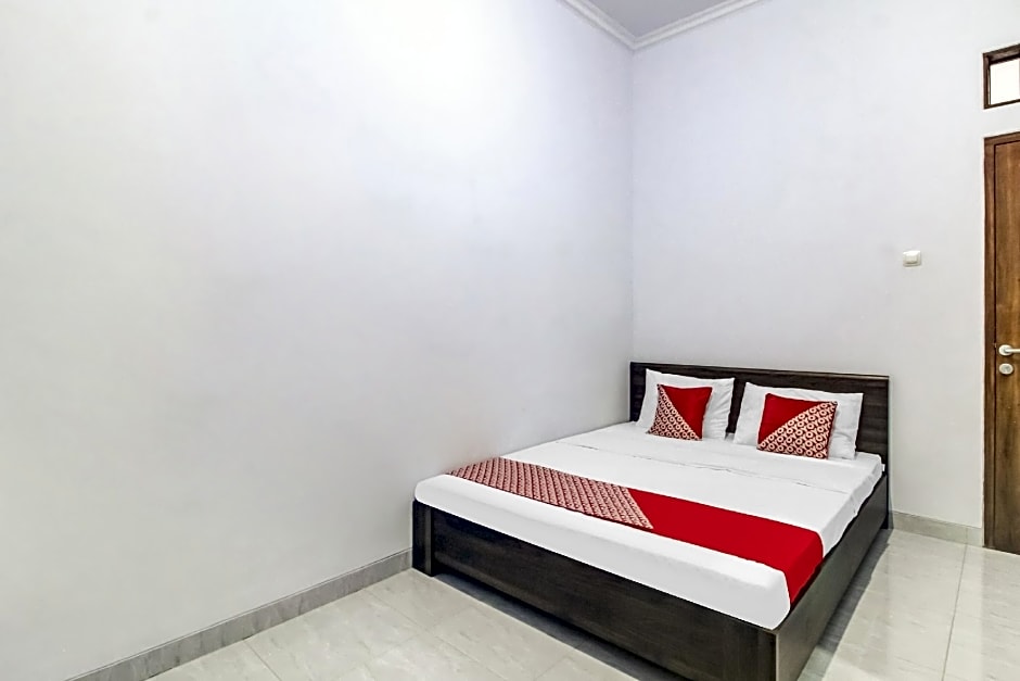 OYO 91243 Bina Syariah Guest House