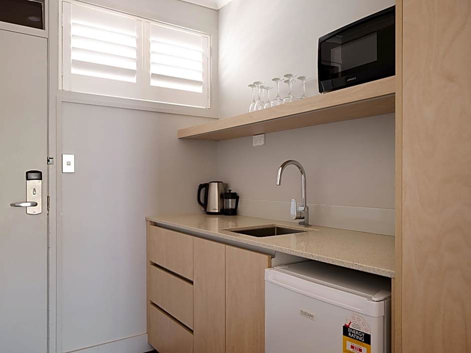 Suncourt Hotel & Conference Centre