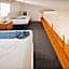 Hotel & Suites El Moro
