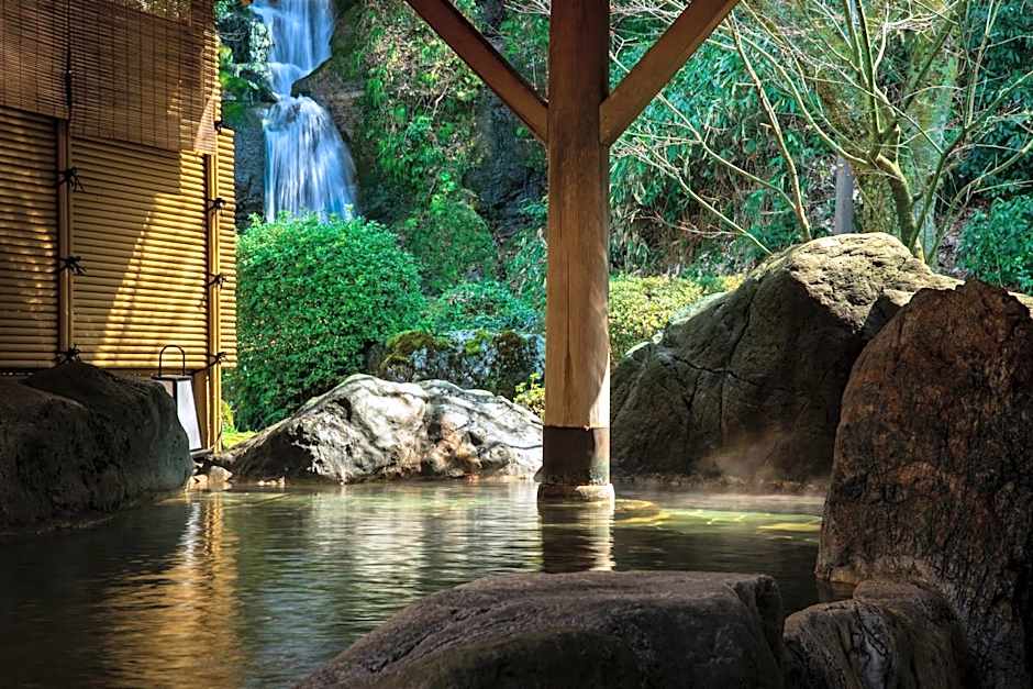 TAKITEI Riverside Onsen ーA Hidden Ryokan in Kanazawaー