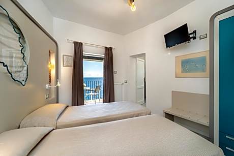 Superior Family Room