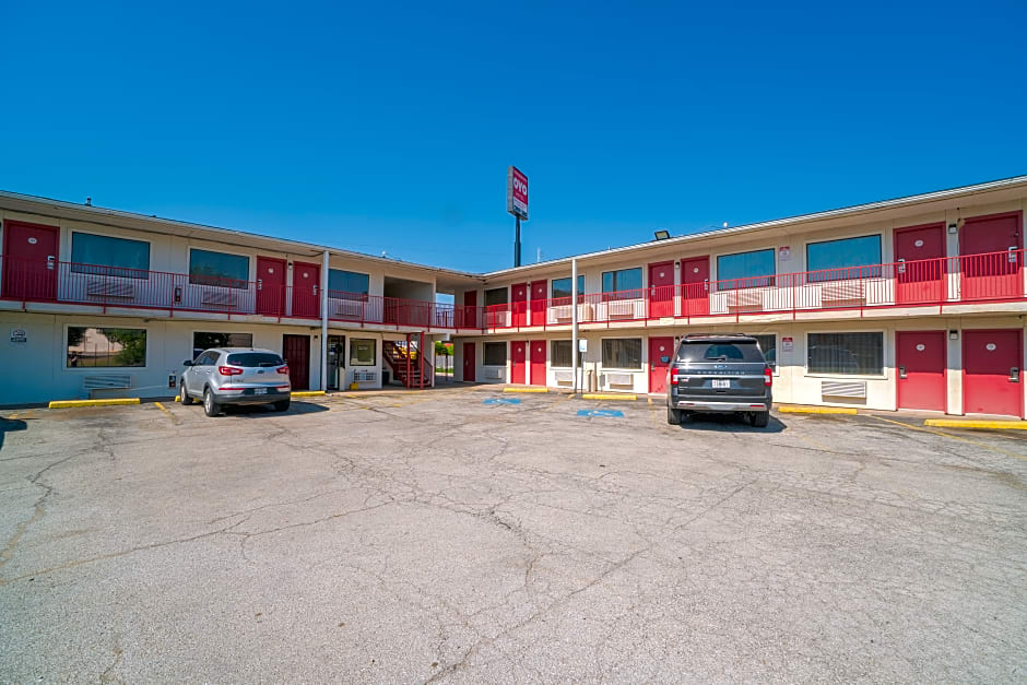 Days Inn by Wyndham Wichita Falls