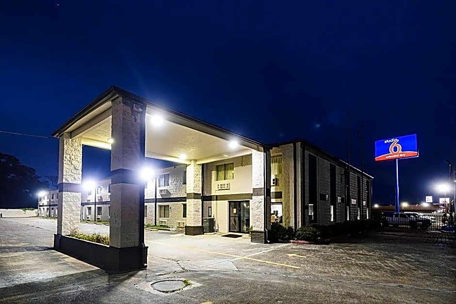 Studio 6 Channelview TX Baytown West