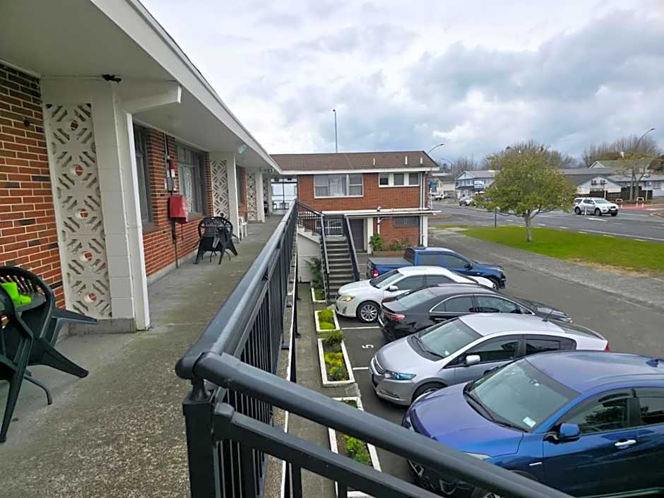 Kuirau Park Motor Lodge- Thermal Mineral pool