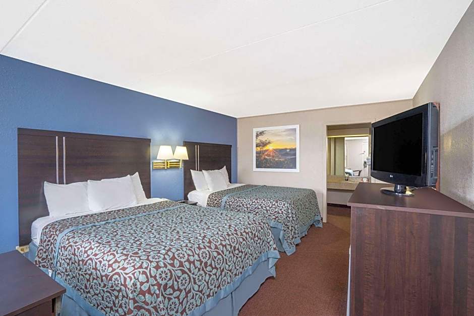 Days Inn by Wyndham Lincolnton