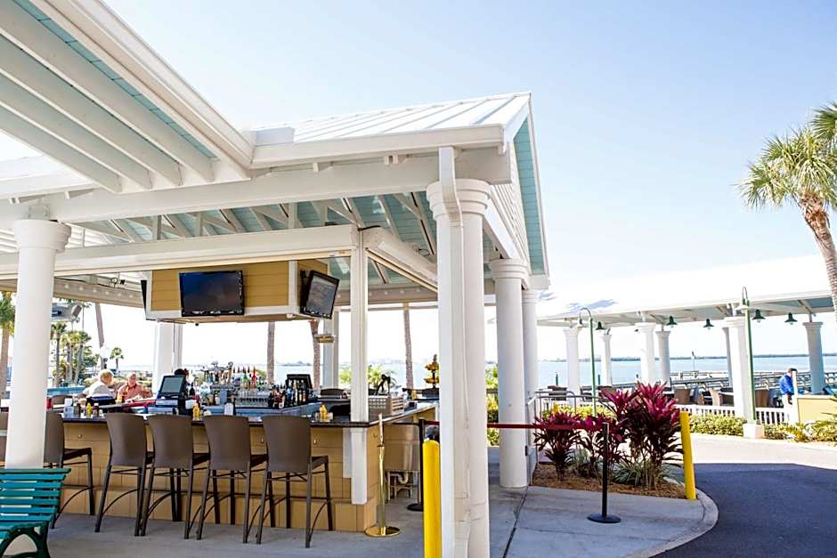Best Western Plus Yacht Harbor Inn
