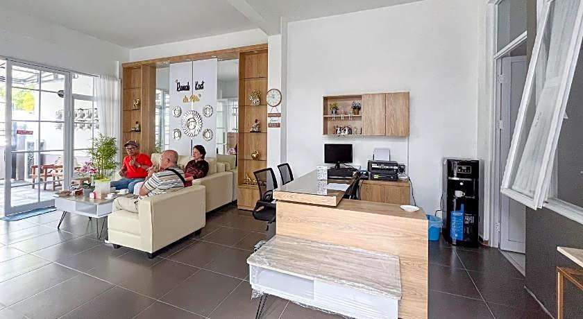 RedDoorz Syariah @ Jl. Candi Kalasan