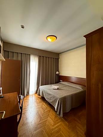 Basic Double Room