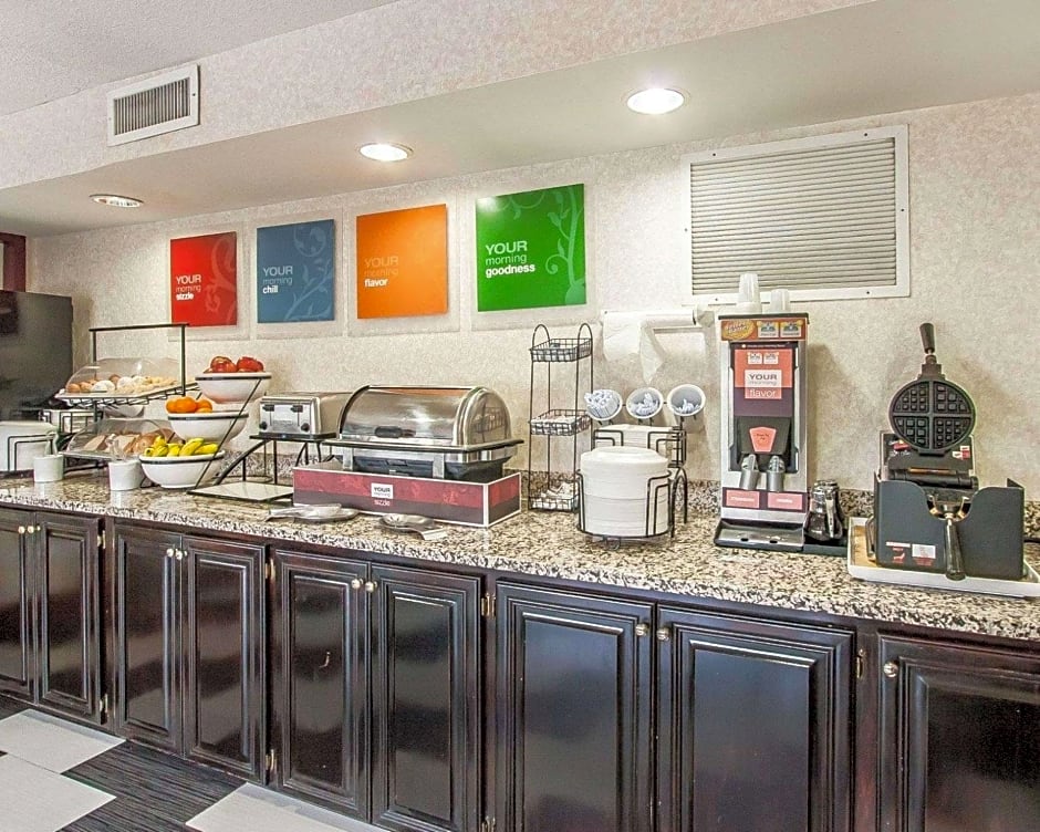 Quality Inn Edmund Pettus Bridge Area