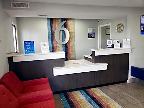 Motel 6-East Ridge, TN