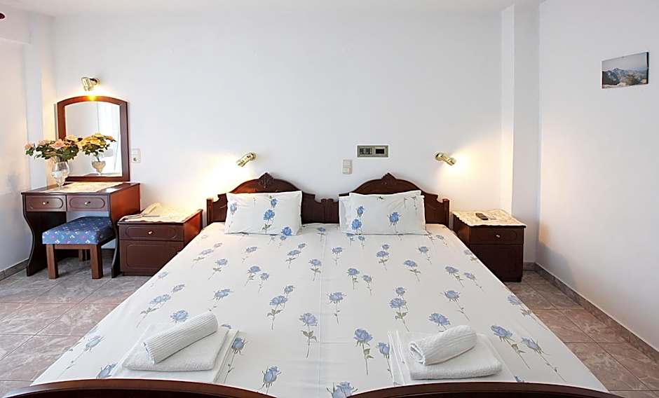 Hotel Fourkos