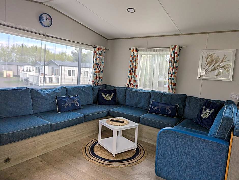 Abi static caravan close to Edinburgh