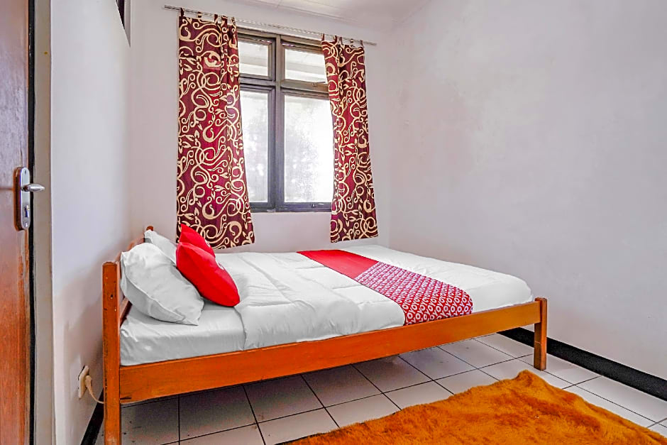 OYO 90352 Villa Agape 2