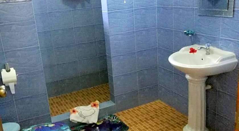 Coco Bay Guest House