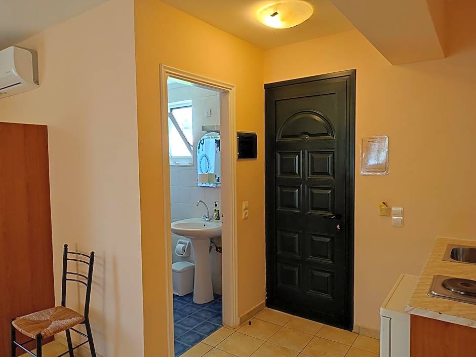 Elanthi Village Apartments