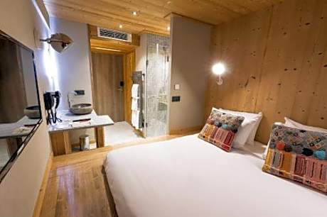 Cabin 2 People