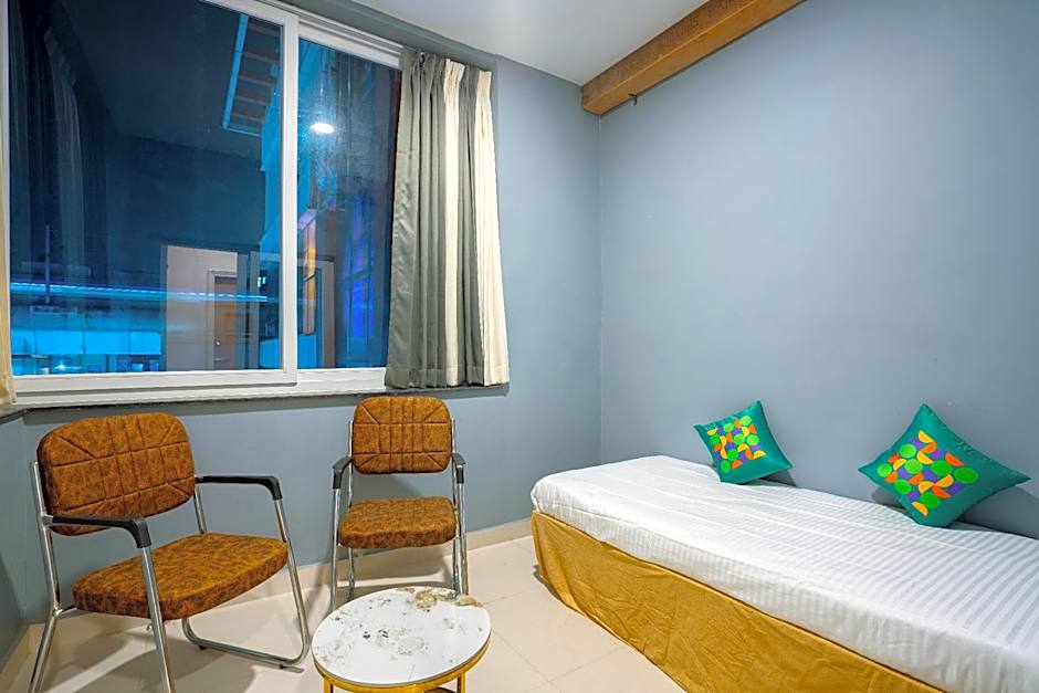 Treebo The Living Tree Khairtabad