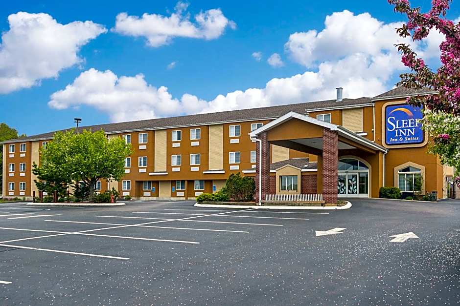 Sleep Inn & Suites Niantic North
