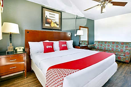 OYO Hotel McAlester OK S Main St