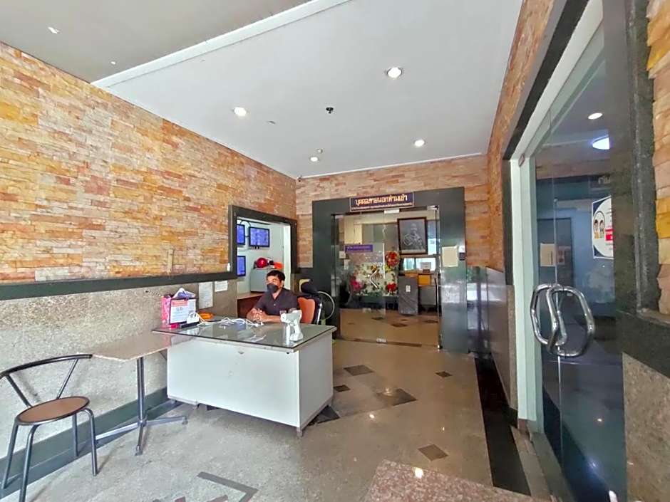 Komol Residence Bangkok