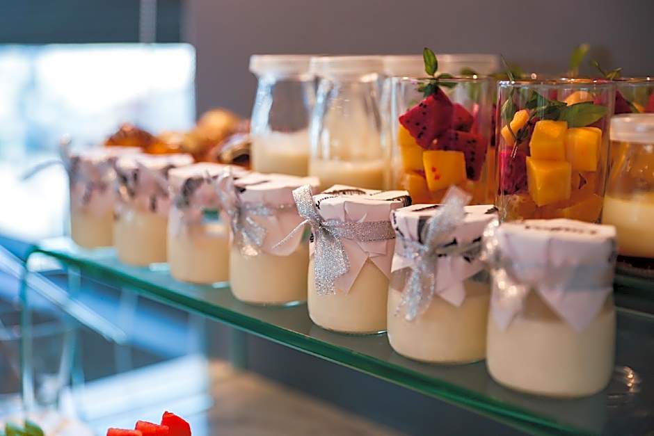 Hanoi Backpackers Hostels Rooftop Bar