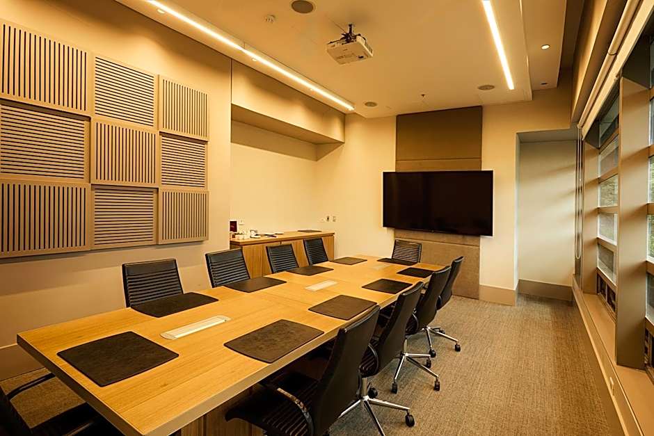 EK Hotel By Preferred Hotels Group
