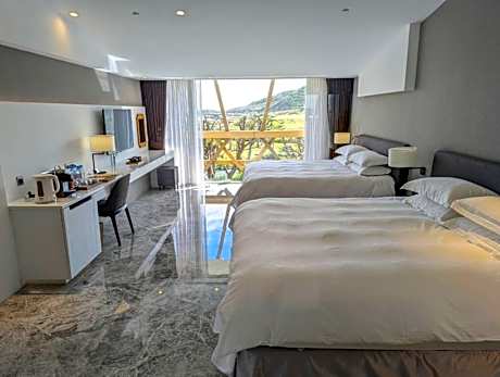 Quadruple Room with Bath