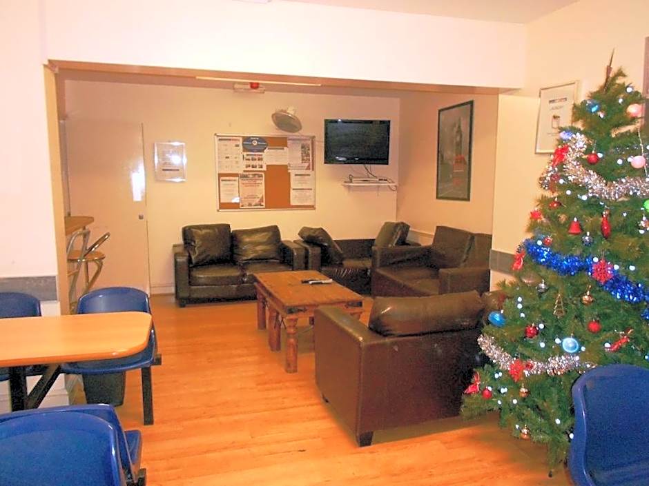24/7 London Hostel