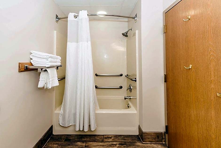 SureStay Plus Hotel by Best Western Elizabethtown Hershey